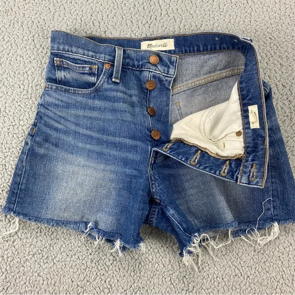 Madewell High-Rise Denim Shorts in Burke Wash: Button-Front EditionSize:27
